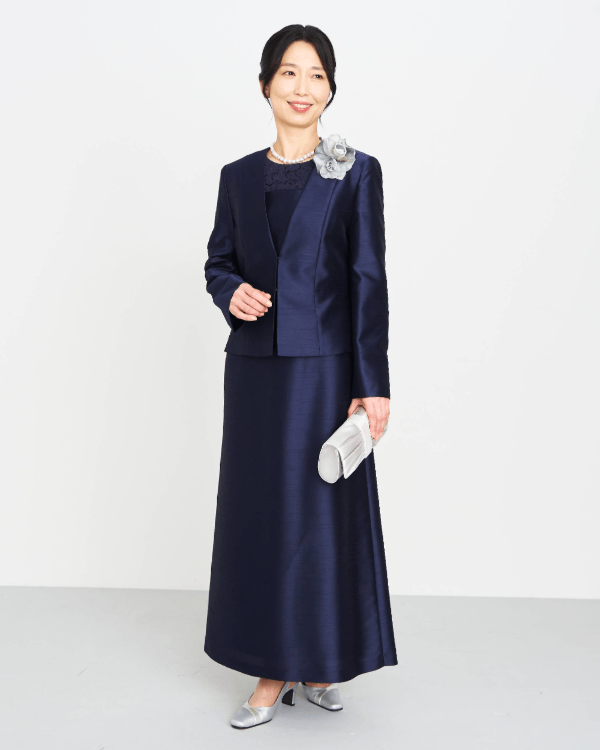 【ネイビー】セレモニー対応可　シャンブレーシャンタン　ノーカラージャケット×レース袖付きワンピース　アンサンブルスーツ<6403953-74>